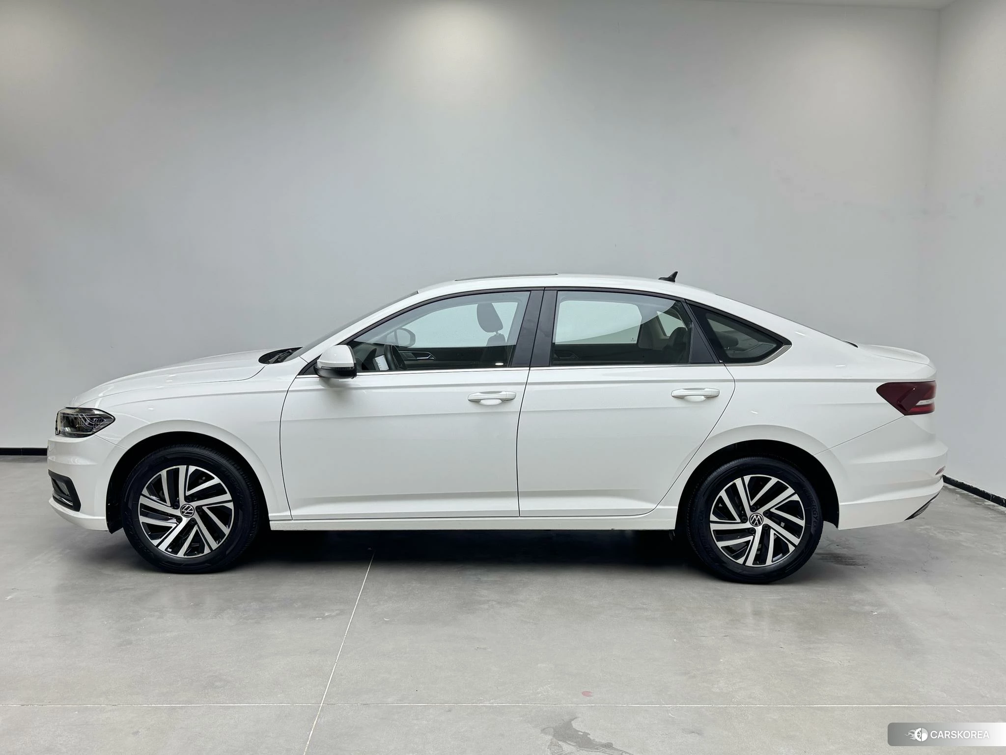 Volkswagen Lavida id 4512567 из Китая 7