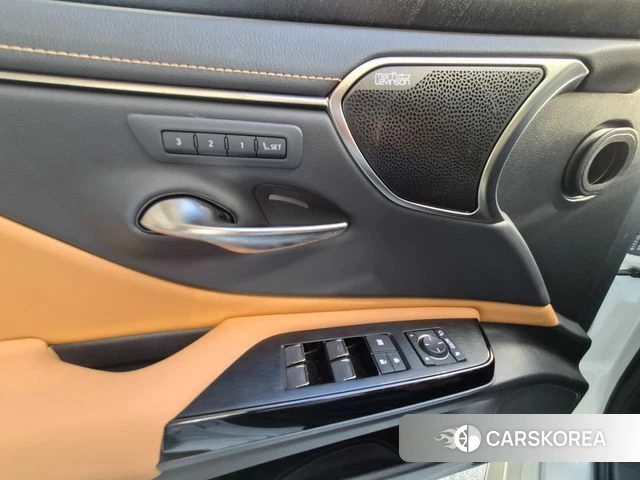 Lexus ES300h 7th generation id 4870639 из Кореи 7