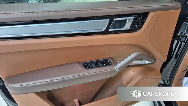 Porsche Cayenne (PO536) id 3060229 из Кореи 7