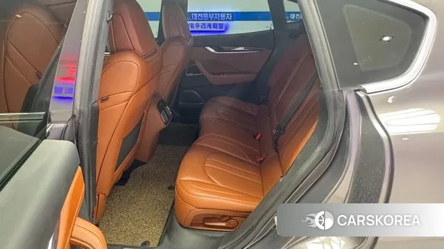 Maserati Levante id 2981915 из Кореи 7