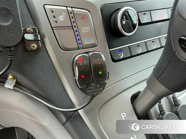 Hyundai The New Grand Starex id 4536626 из Кореи 7