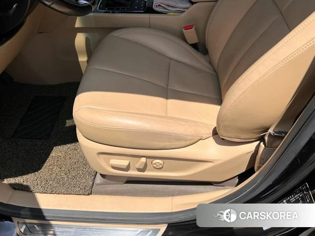 Kia All New Carnival id 4615461 из Кореи 7