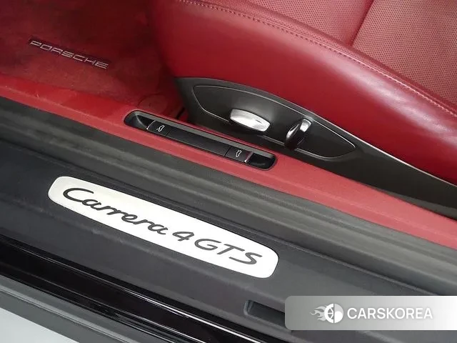 Porsche 911 id 3226721 из Кореи 7