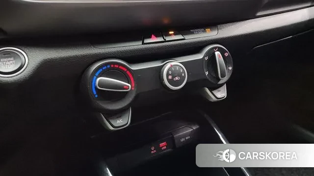 Kia Stonic id 3547167 из Кореи 7