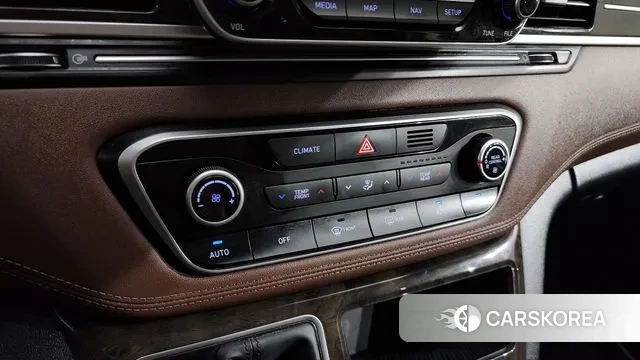 Hyundai The New Grand Starex id 2995460 из Кореи 7