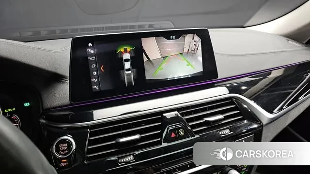 BMW 5 Series (G30) id 3039278 из Кореи 7