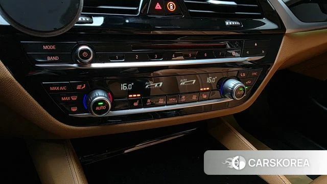 BMW 5 Series (G30) id 4574086 из Кореи 7
