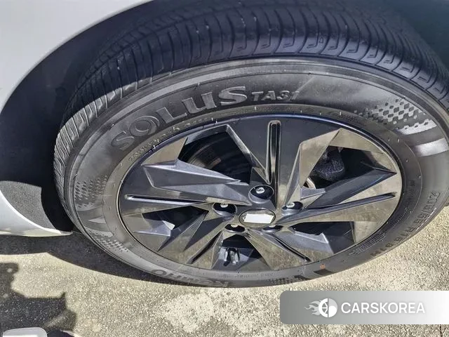 Hyundai Avante Hybrid (CN7) id 3196577 из Кореи 7