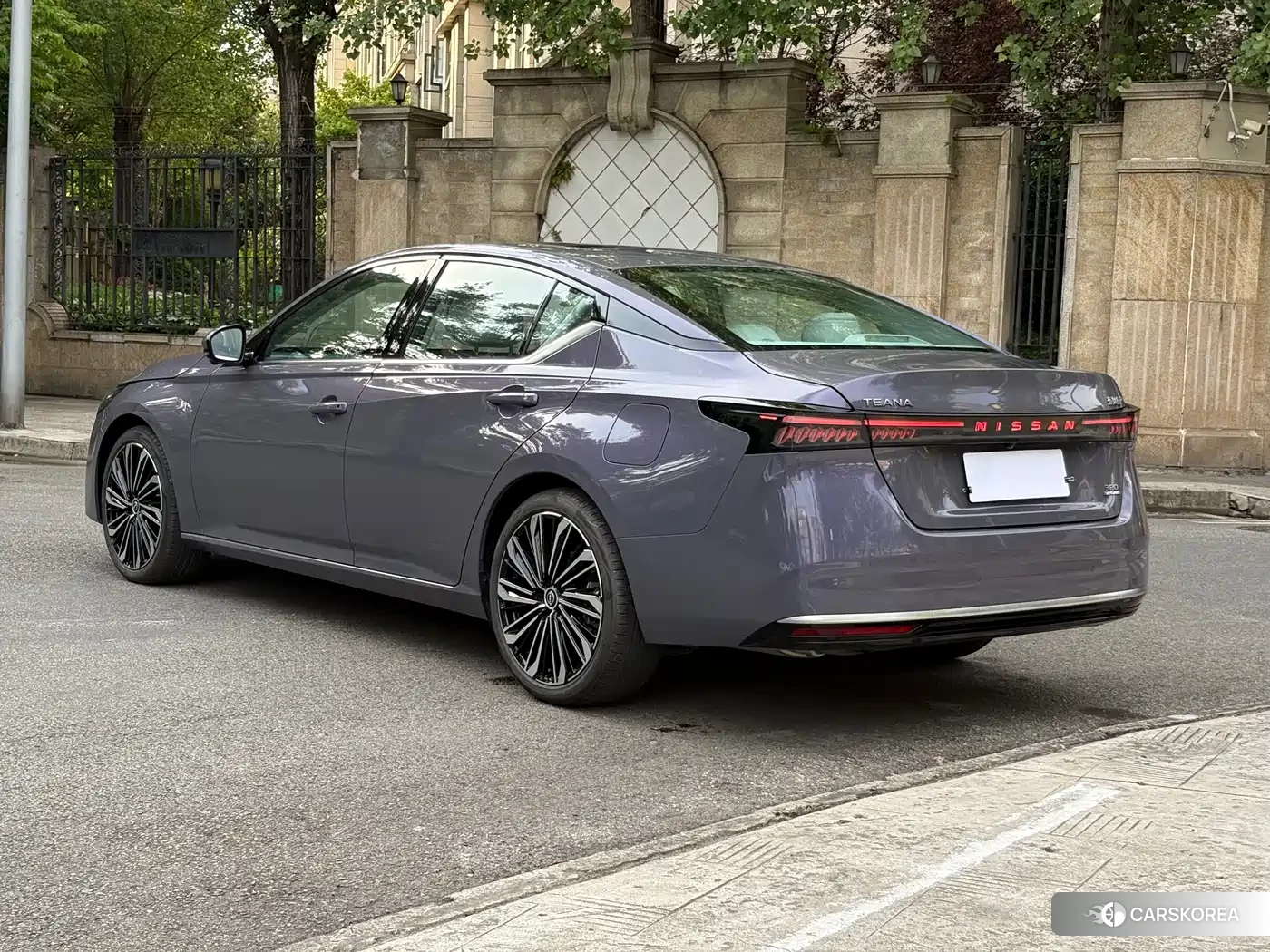 Nissan Teana id 4512931 из Китая 7