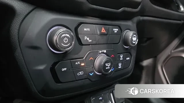 Jeep Renegade id 2986107 из Кореи 7