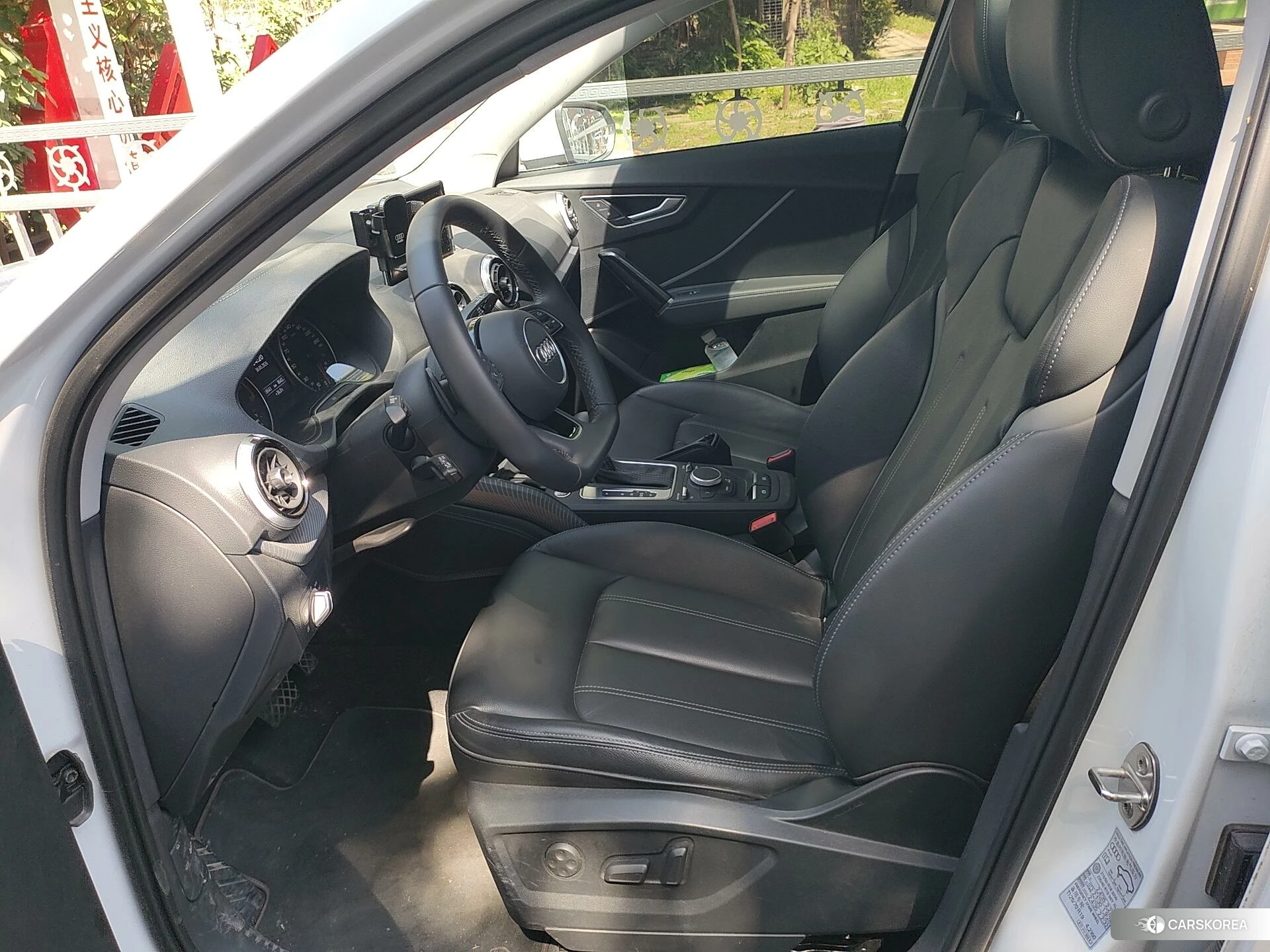 Audi Q2L id 4441328 из Китая 7