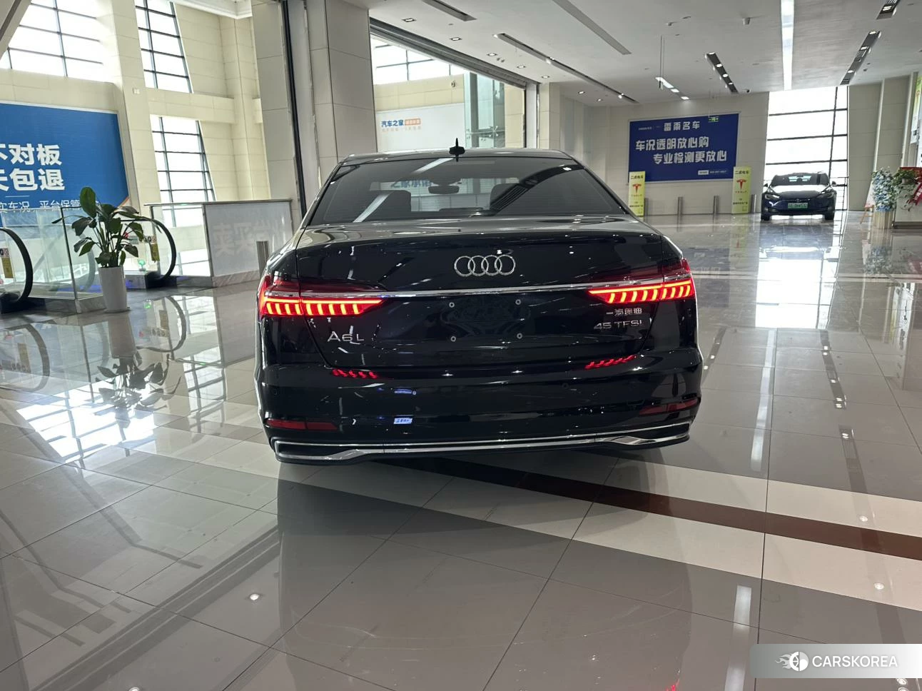Audi A6L id 4455452 из Китая 7