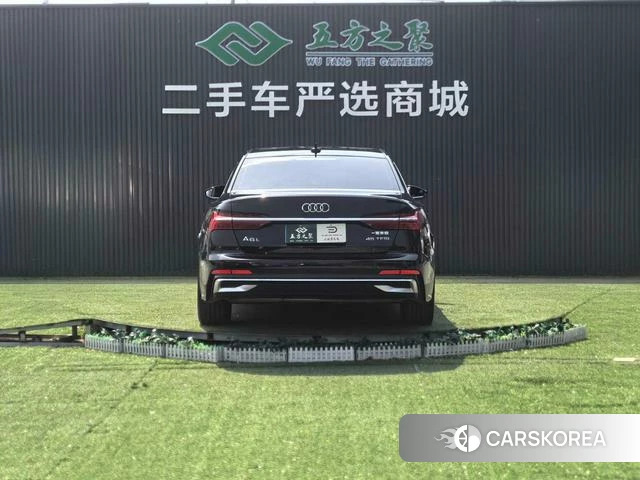 Audi A6L id 4276121 из Китая 7
