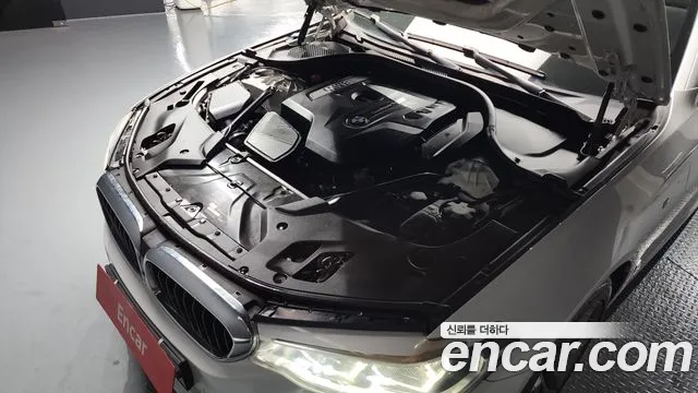 BMW 5 Series (G30) id 2655466 из Кореи 7