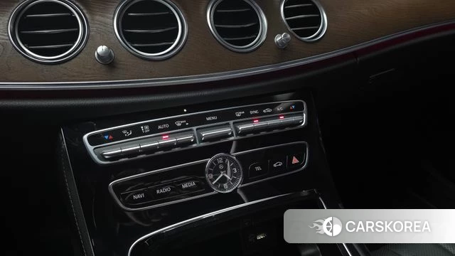 Mercedes-Benz E-Class W213 id 4873108 из Кореи 7