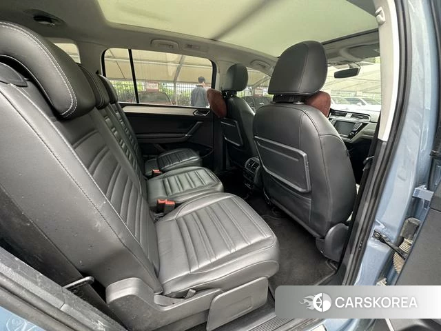 Volkswagen Touran L id 4238919 из Китая 7