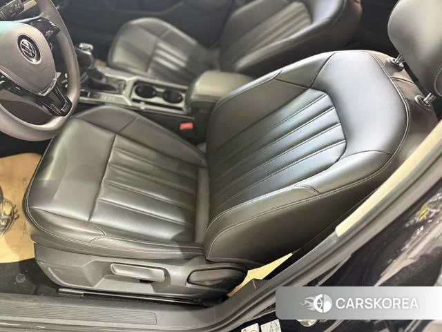 Volkswagen Passat id 4257711 из Китая 7