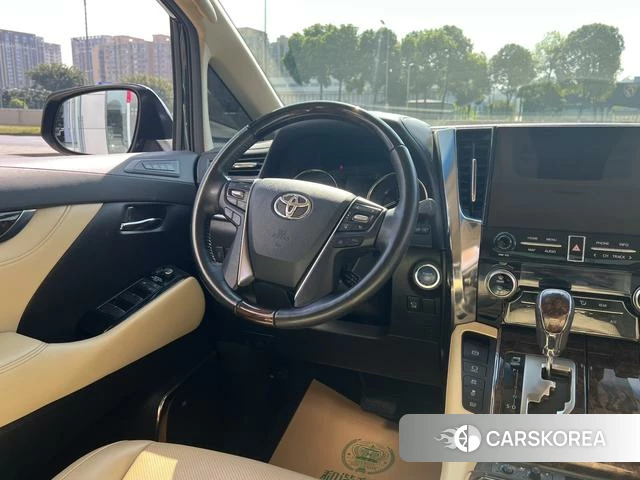 Toyota Elfa id 4298240 из Китая 7