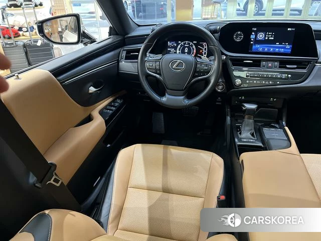 Lexus ES id 4262152 из Китая 7