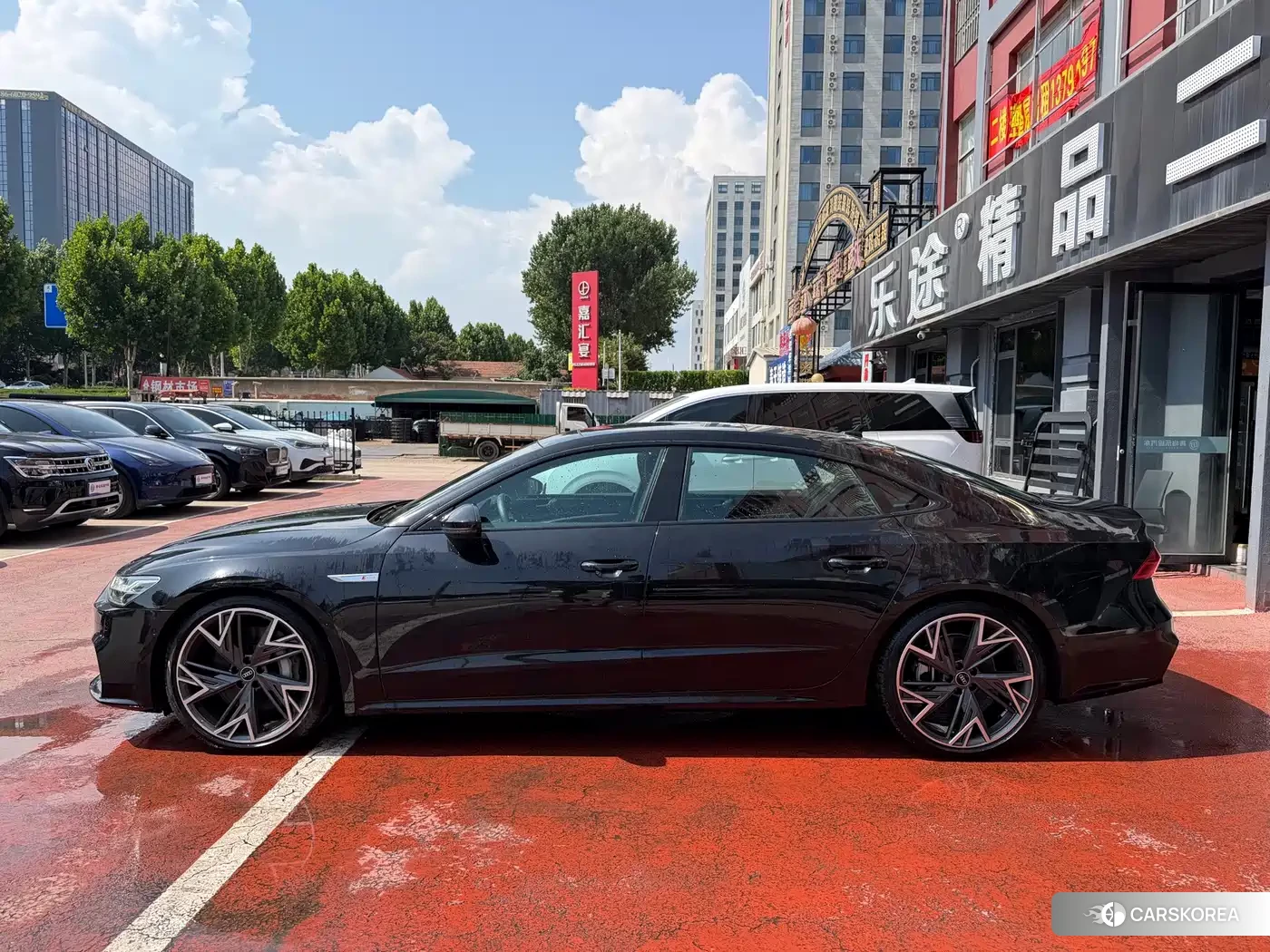 Audi A7L id 4628429 из Китая 7