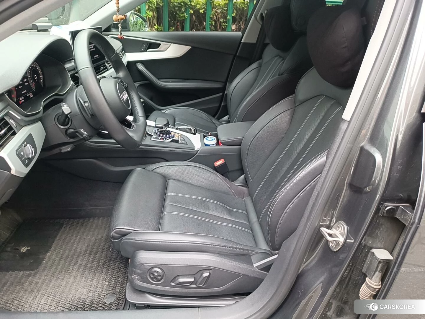 Audi A4L id 4473782 из Китая 7
