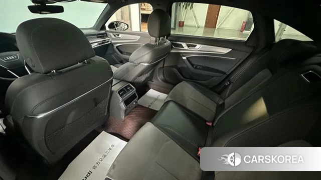 Audi A6L id 4359337 из Китая 7