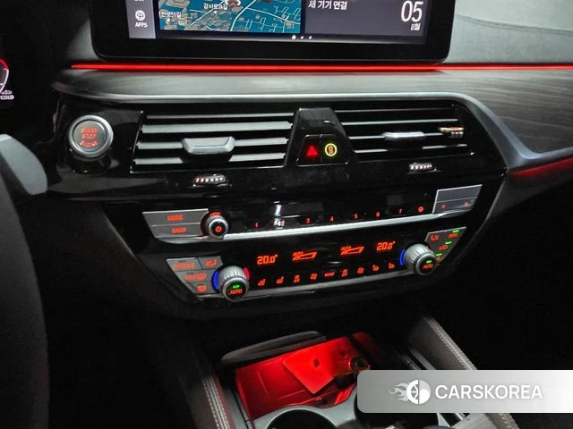 BMW 5 Series (G30) id 4667064 из Кореи 7