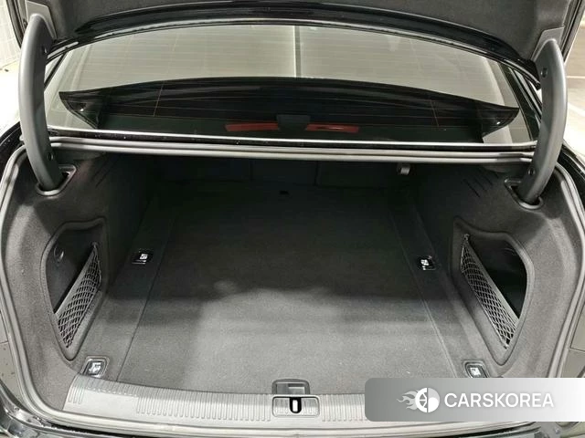 Audi A4L id 4359054 из Китая 7