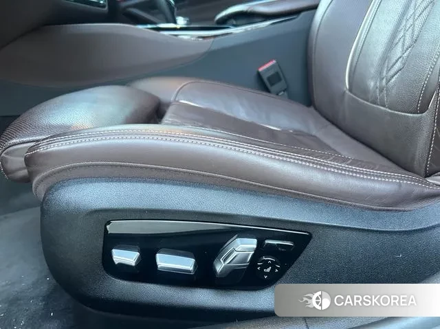 BMW 5 Series (G30) id 3619195 из Кореи 7