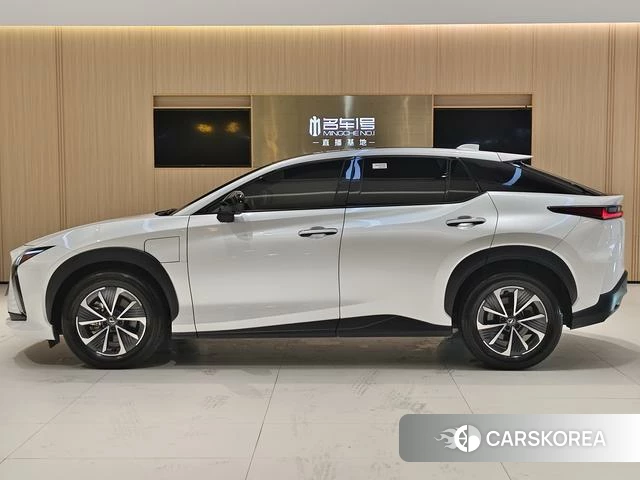 Lexus RZ id 4291463 из Китая 7