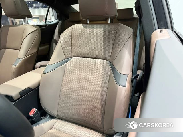 Lexus ES id 4314267 из Китая 7