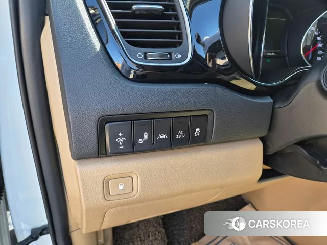 Kia The New Carnival id 4366422 из Кореи 7