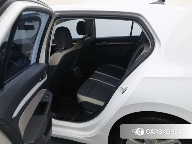 Volkswagen Golf id 4211216 из Китая 7