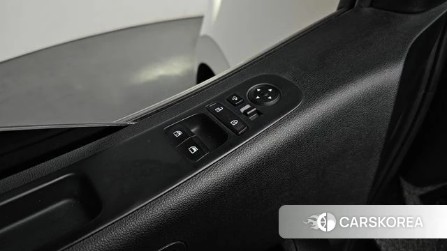 Hyundai Staria id 4244799 из Кореи 7