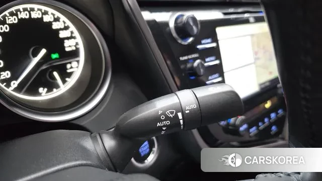 Toyota Camry (XV70) id 3055462 из Кореи 7