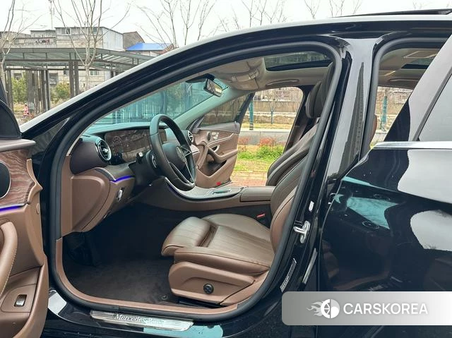 Mercedes-Benz E-class id 4273674 из Китая 7