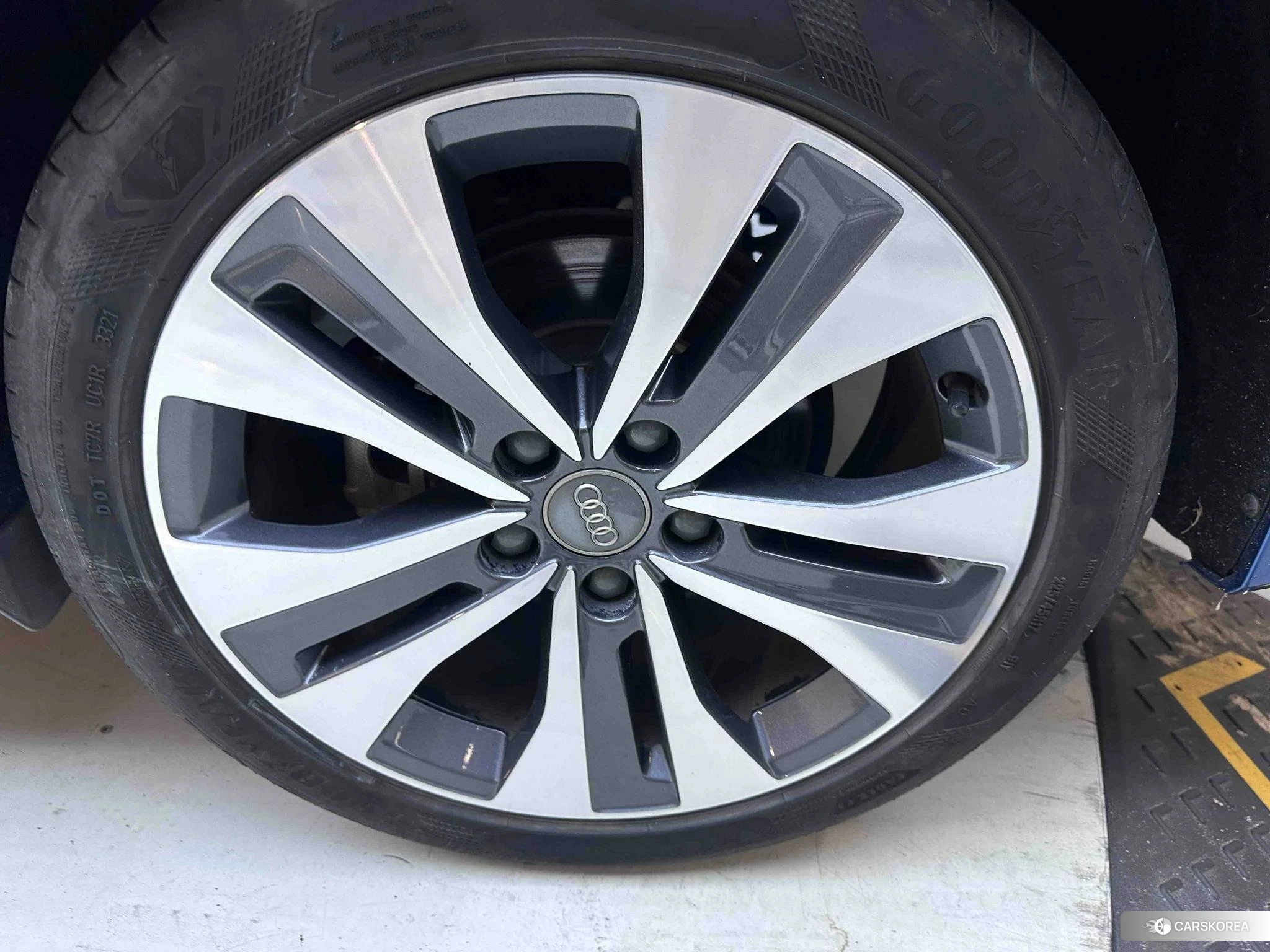 Audi A3 id 4461520 из Китая 7