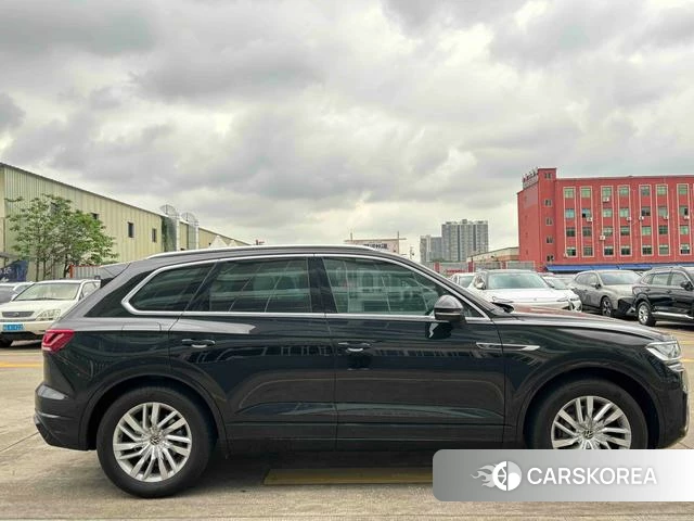 Volkswagen Touareg id 4261685 из Китая 7