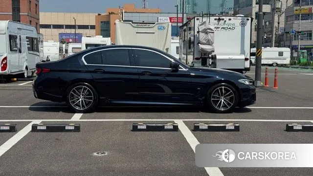 BMW 5 Series (G30) id 2973381 из Кореи 7