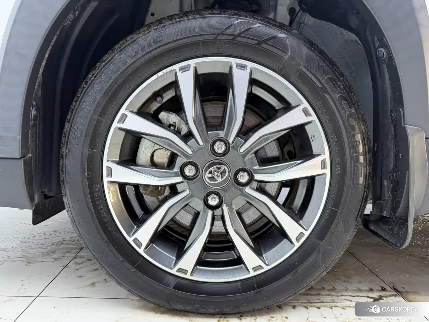 Toyota Yaris L id 4629487 из Китая 7
