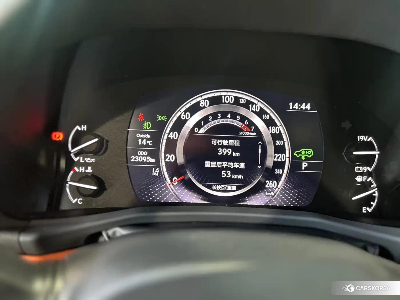 Lexus LX id 4589453 из Китая 7