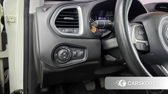 Jeep Renegade id 4525850 из Кореи 7