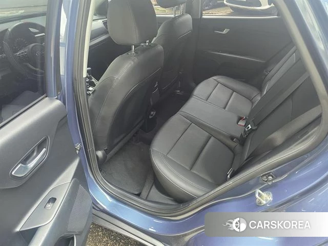 Kia Stonic id 4633037 из Кореи 7