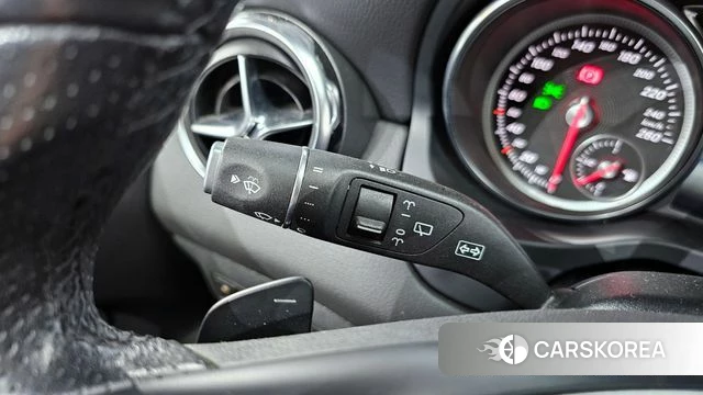 Mercedes-Benz GLA-Class X156 id 3814304 из Кореи 7