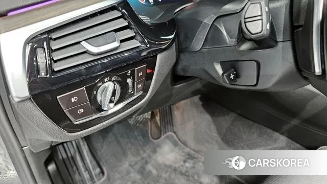 BMW 5 Series (G30) id 3307920 из Кореи 7