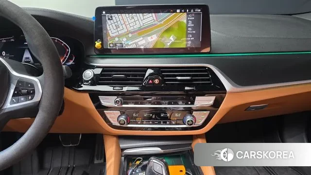 BMW 5 Series (G30) id 3322475 из Кореи 7