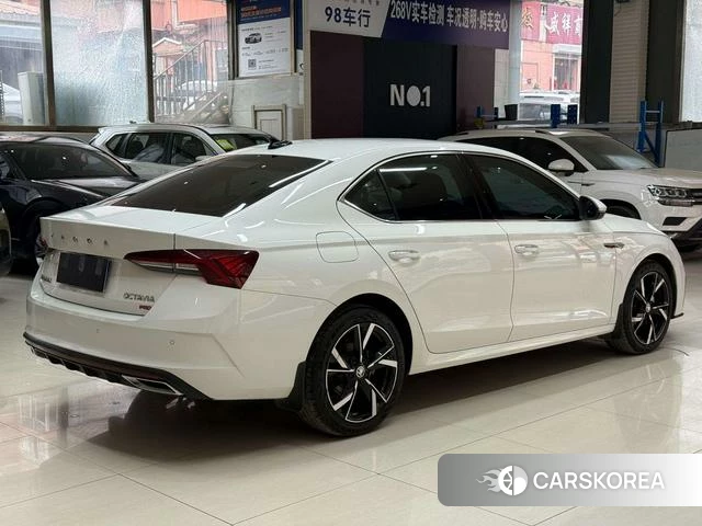 Skoda Octavia id 4368048 из Китая 7