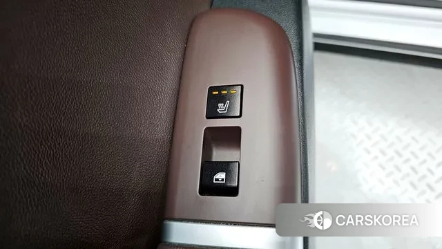 Hyundai Grandeur (GN7) id 3300482 из Кореи 7