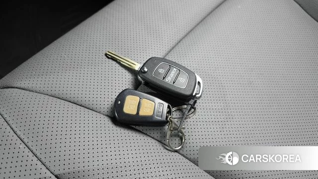 Hyundai The New Grand Starex id 4688925 из Кореи 7