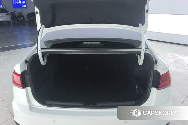 Volkswagen Bora id 3908886 из Китая 7
